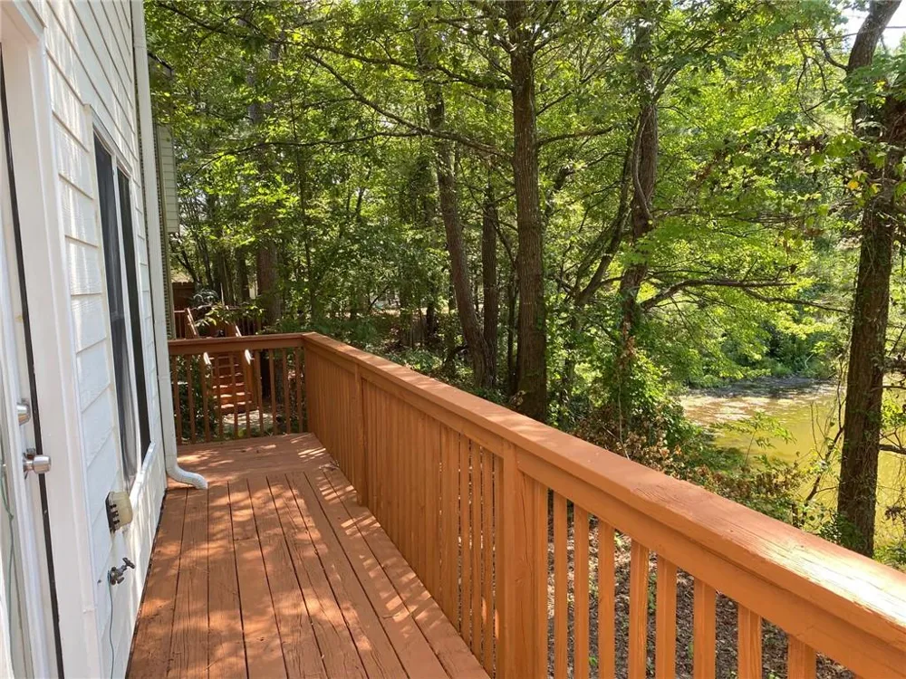 1664 OAKBROOK LAKE DRIVE Norcross, GA 30093