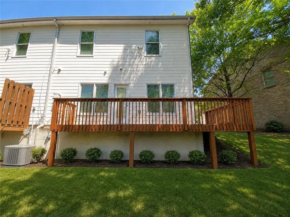 1664 OAKBROOK LAKE DRIVE Norcross, GA 30093