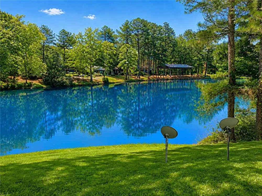 1664 OAKBROOK LAKE DRIVE Norcross, GA 30093