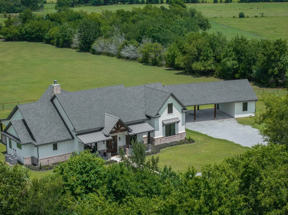 3738 County Road 222 Anderson, TX 77830