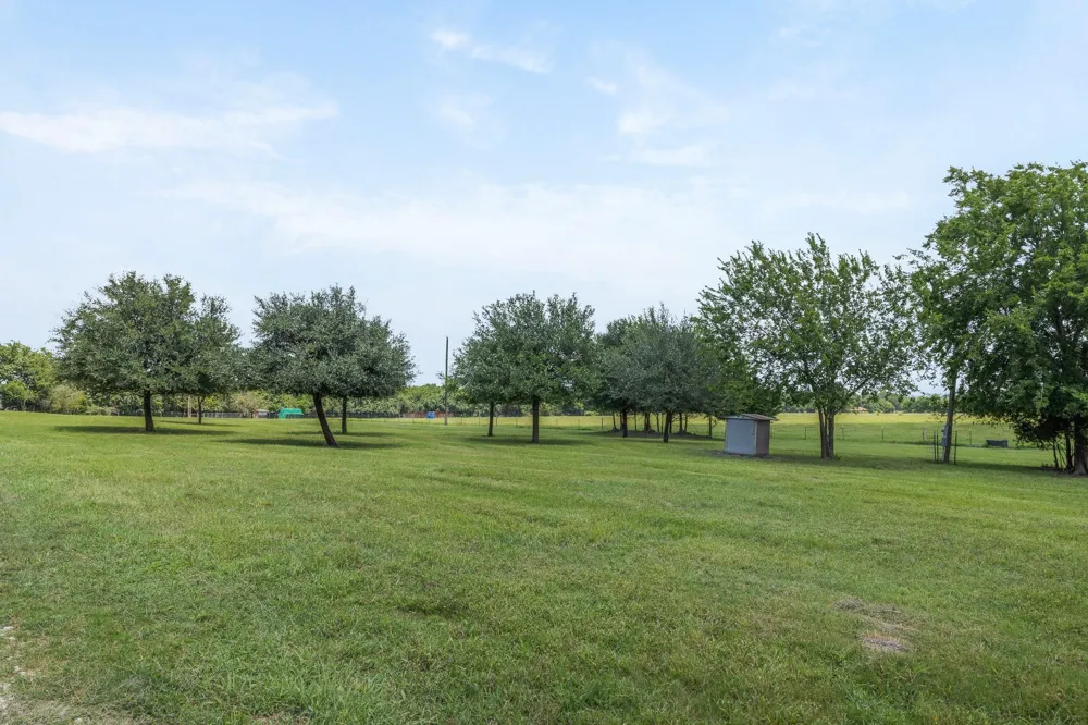 3738 County Road 222 Anderson, TX 77830