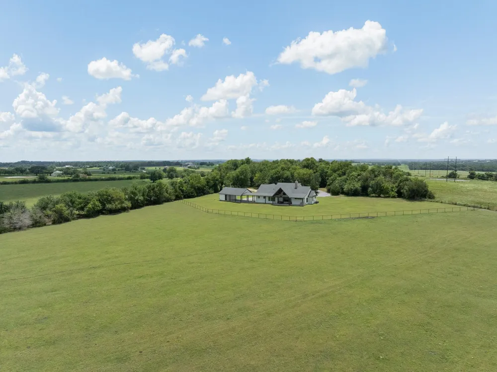 3738 County Road 222 Anderson, TX 77830