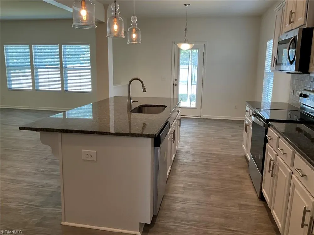 4622 Wesmar Court Pfafftown, NC 27040