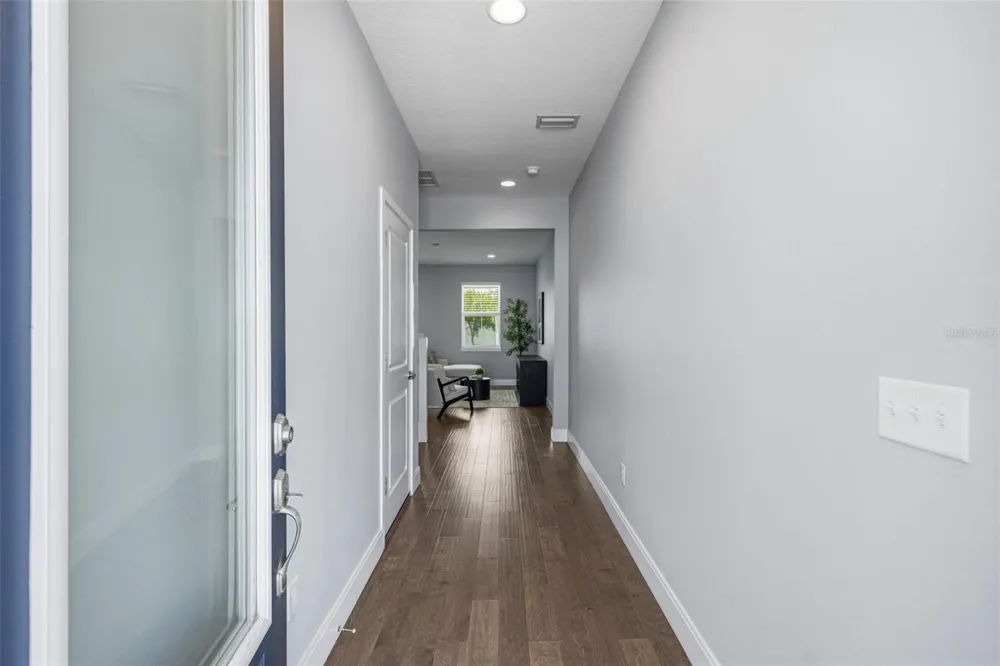 6621 S MANHATTAN AVENUE #2 Tampa, FL 33616