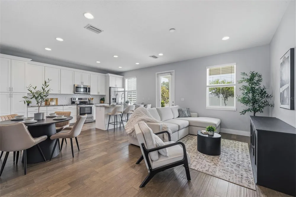 6621 S MANHATTAN AVENUE #2 Tampa, FL 33616