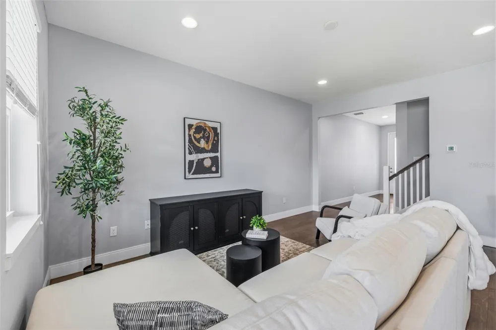 6621 S MANHATTAN AVENUE #2 Tampa, FL 33616