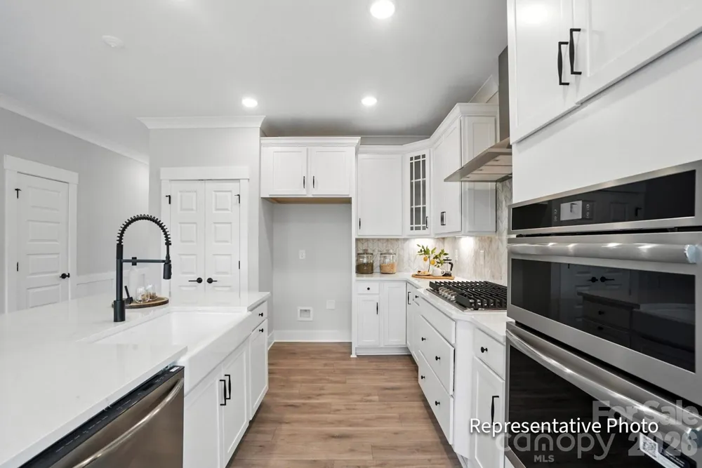 6022 New River Drive Huntersville, NC 28078