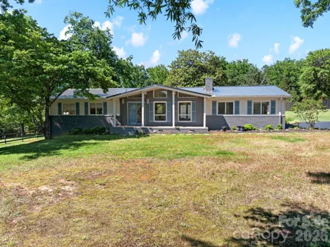 1064 Knollwood Road