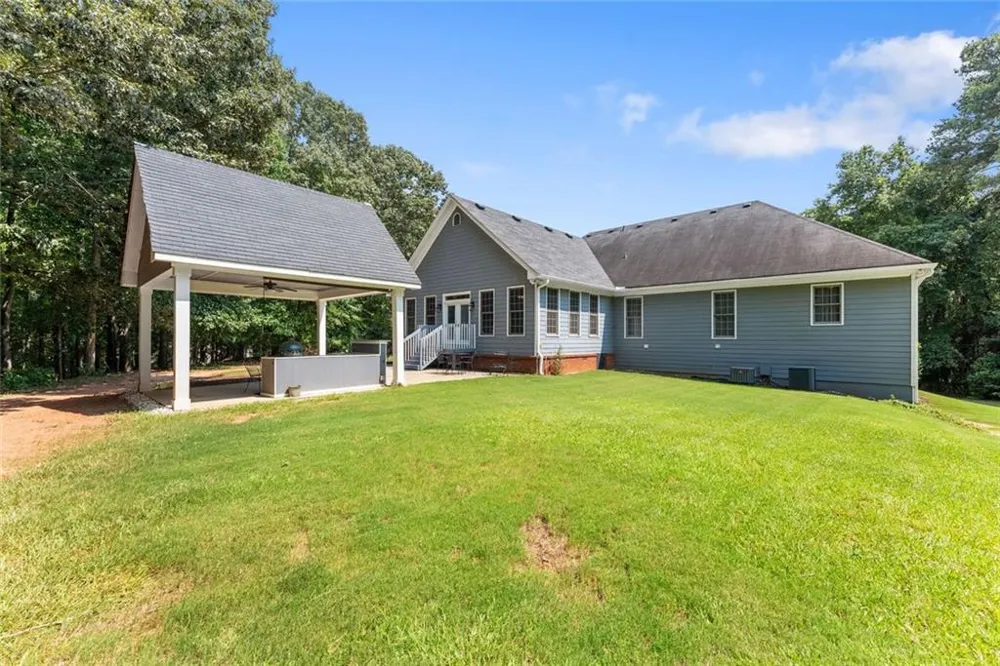 1194 Foster Road Statham, GA 30666