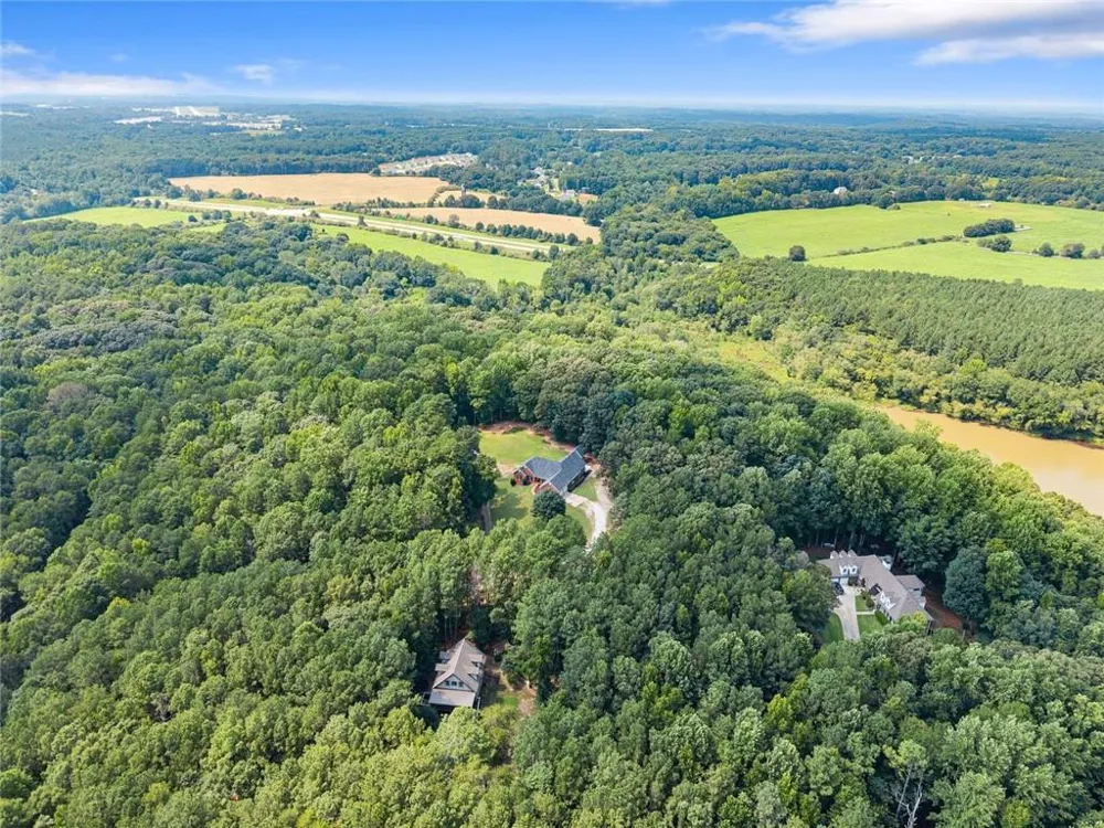 1194 Foster Road Statham, GA 30666