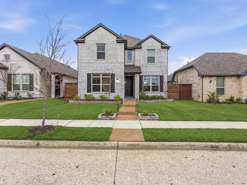 1908 Twisted Tree Lane Mesquite, TX 75181