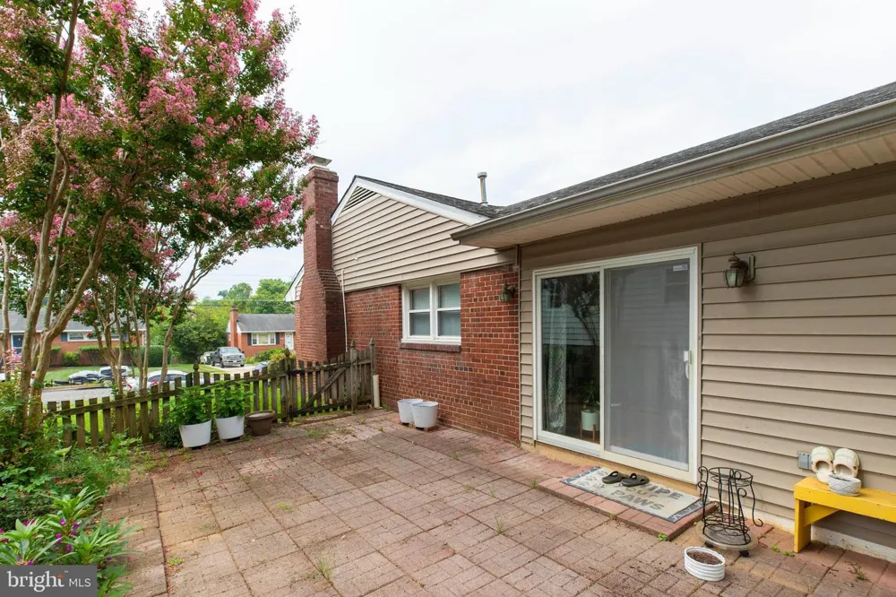 7108 LANIER STREET Annandale, VA 22003