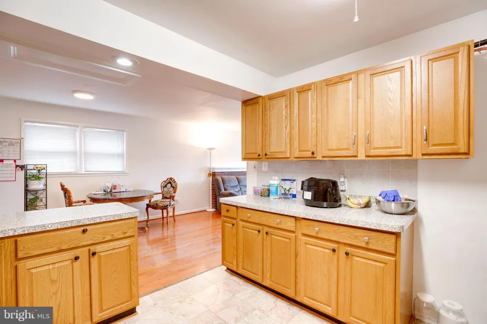 7108 LANIER STREET Annandale, VA 22003