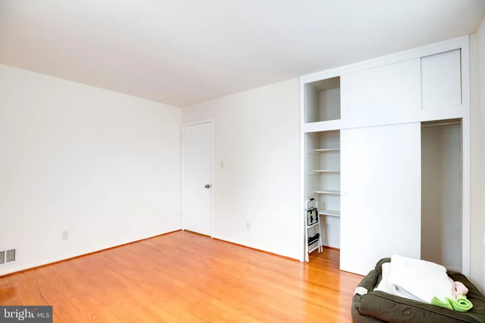 7108 LANIER STREET Annandale, VA 22003