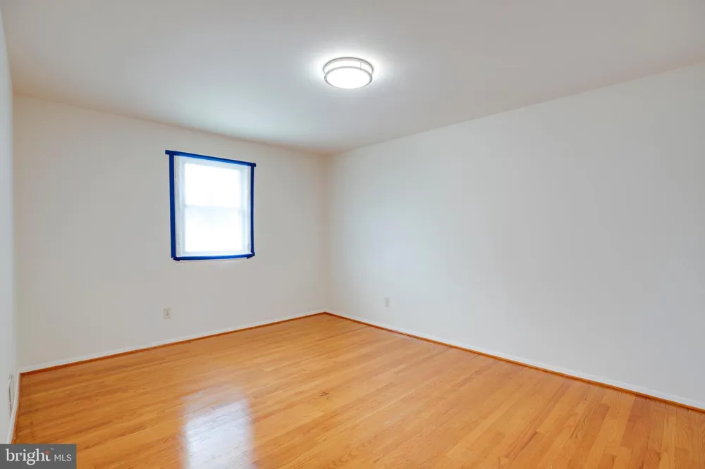 7108 LANIER STREET Annandale, VA 22003