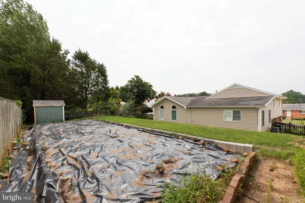 7108 LANIER STREET Annandale, VA 22003