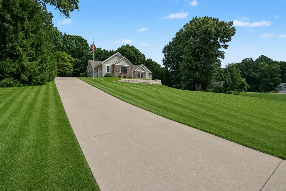 24226 Hemingway Street Mattawan, MI 49071
