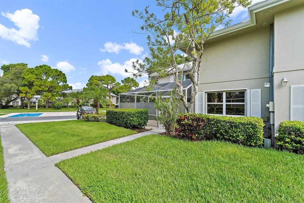 2406 SW Danbury Lane Palm City, FL 34990