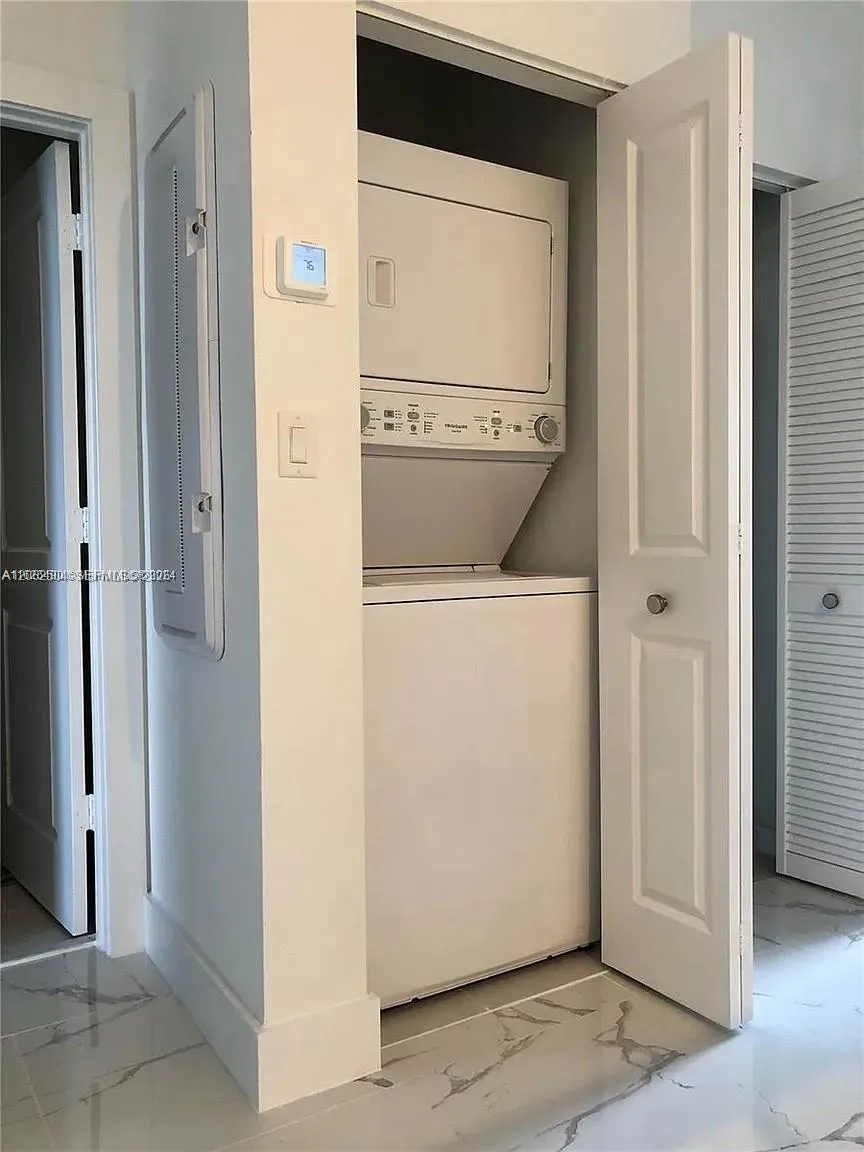 10162 SW 228th Ter Miami, FL 33190