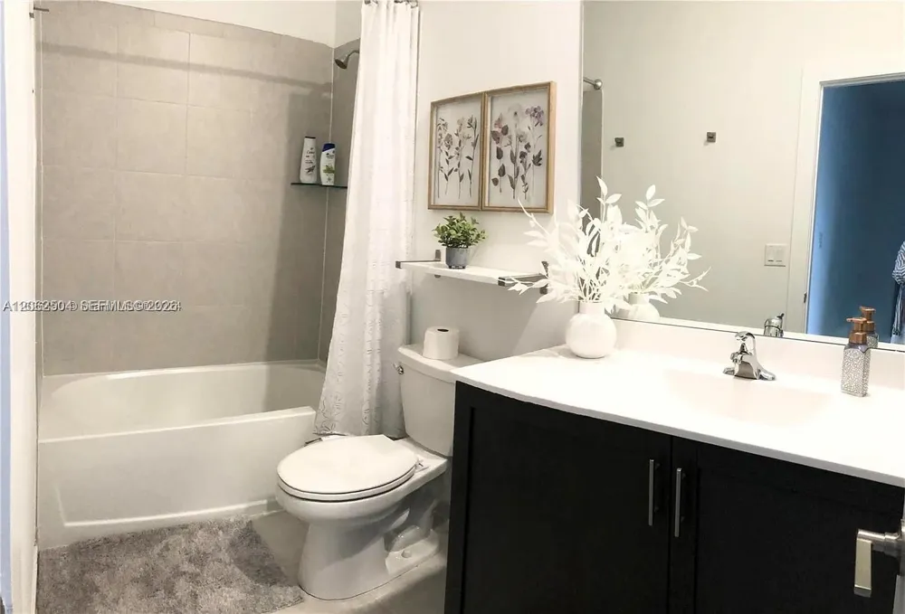 10162 SW 228th Ter Miami, FL 33190