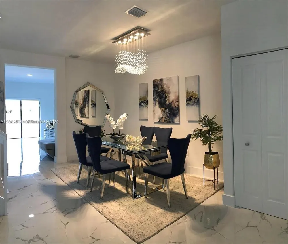 10162 SW 228th Ter Miami, FL 33190
