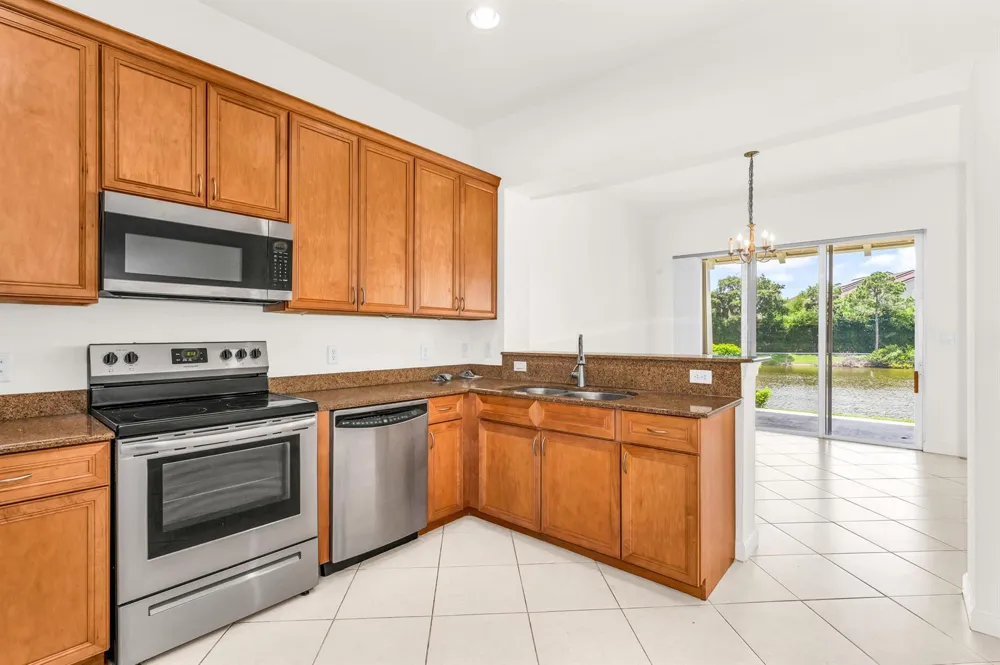 669 Pacific Grove Drive #2 West Palm Beach, FL 33401