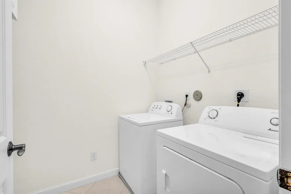 669 Pacific Grove Drive #2 West Palm Beach, FL 33401