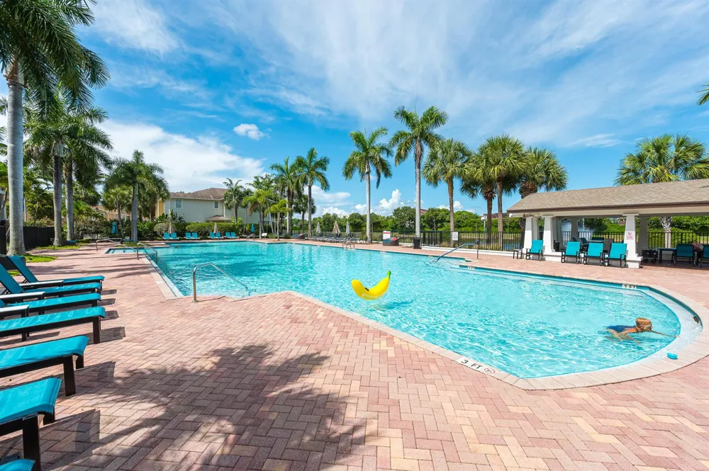 669 Pacific Grove Drive #2 West Palm Beach, FL 33401