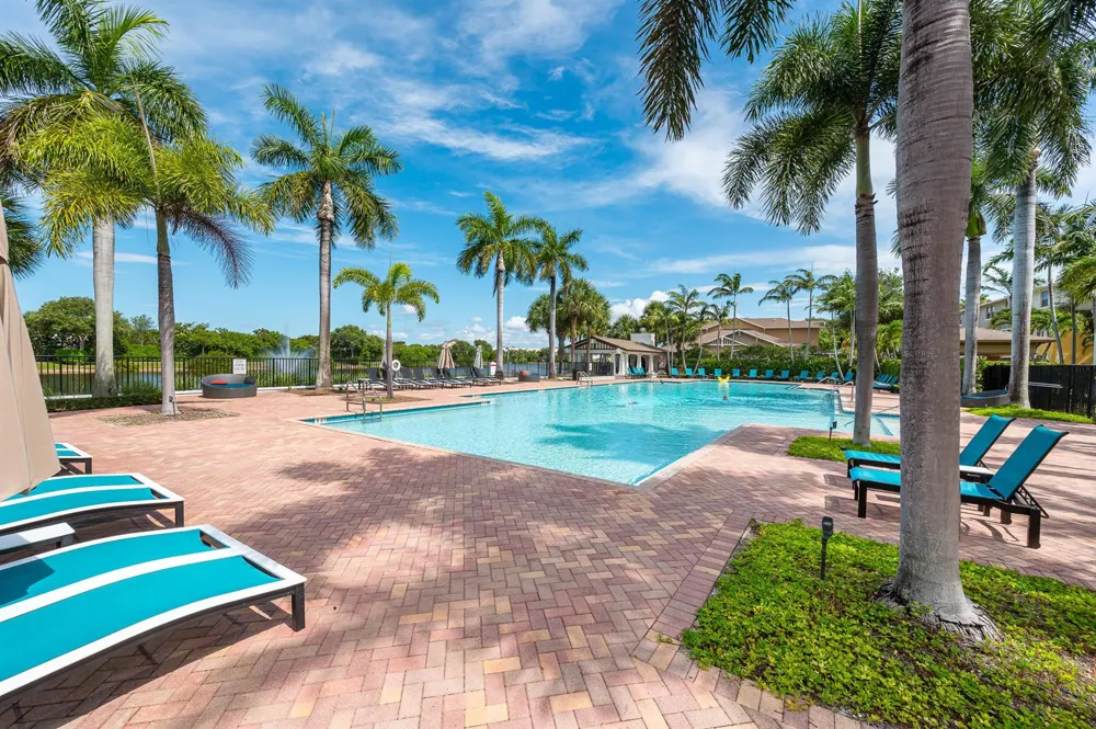 669 Pacific Grove Drive #2 West Palm Beach, FL 33401