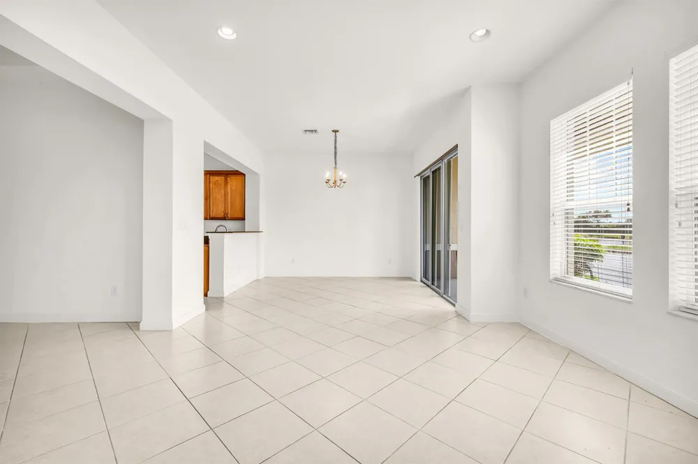669 Pacific Grove Drive #2 West Palm Beach, FL 33401