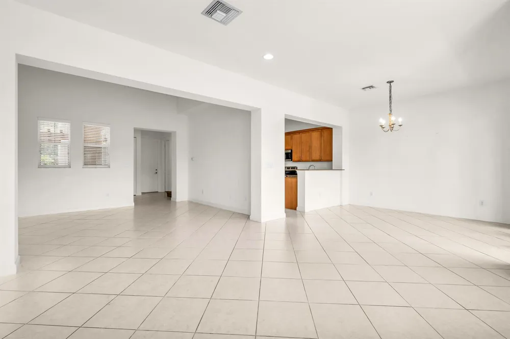669 Pacific Grove Drive #2 West Palm Beach, FL 33401