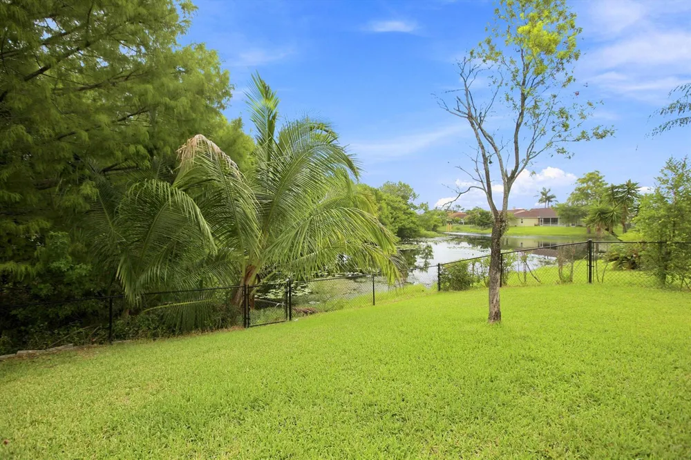 1490 Fairway Circle 