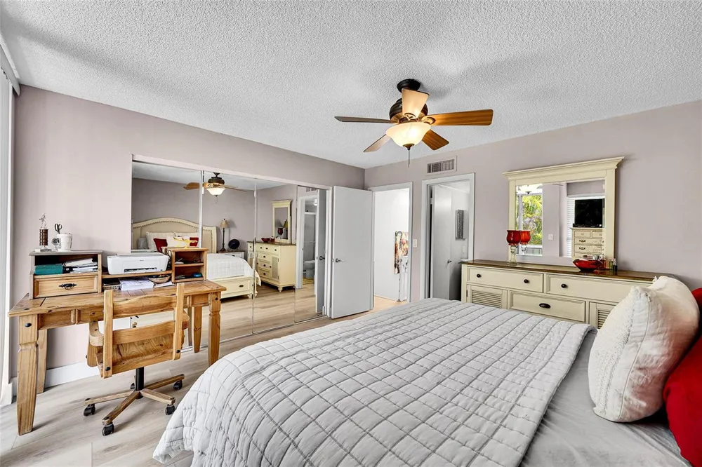 670 Kensington Place #5B Wilton Manors, FL 33305