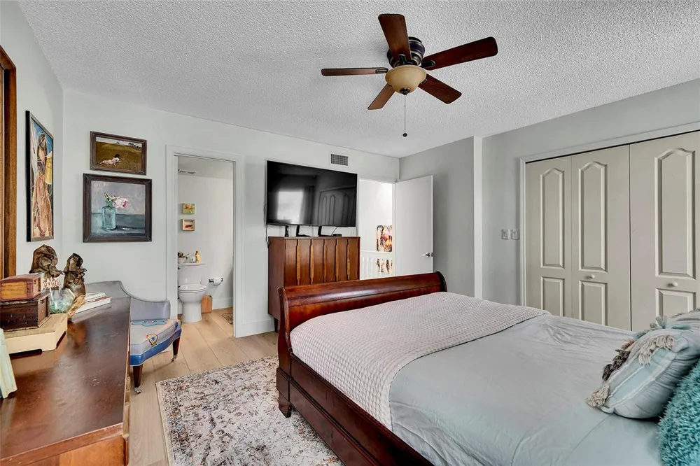 670 Kensington Place #5B Wilton Manors, FL 33305