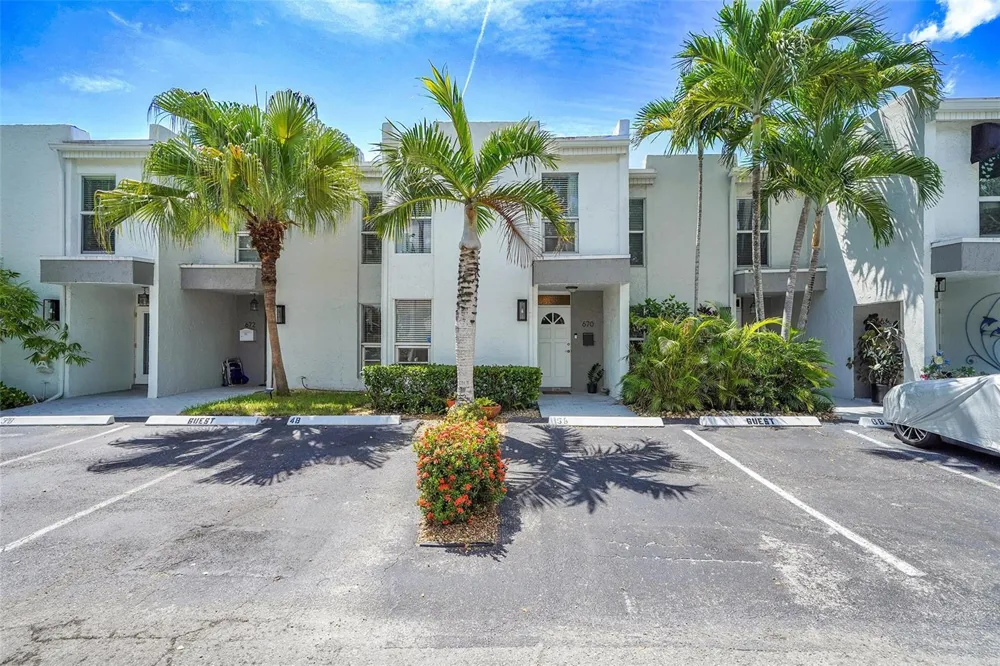 670 Kensington Place #5B Wilton Manors, FL 33305