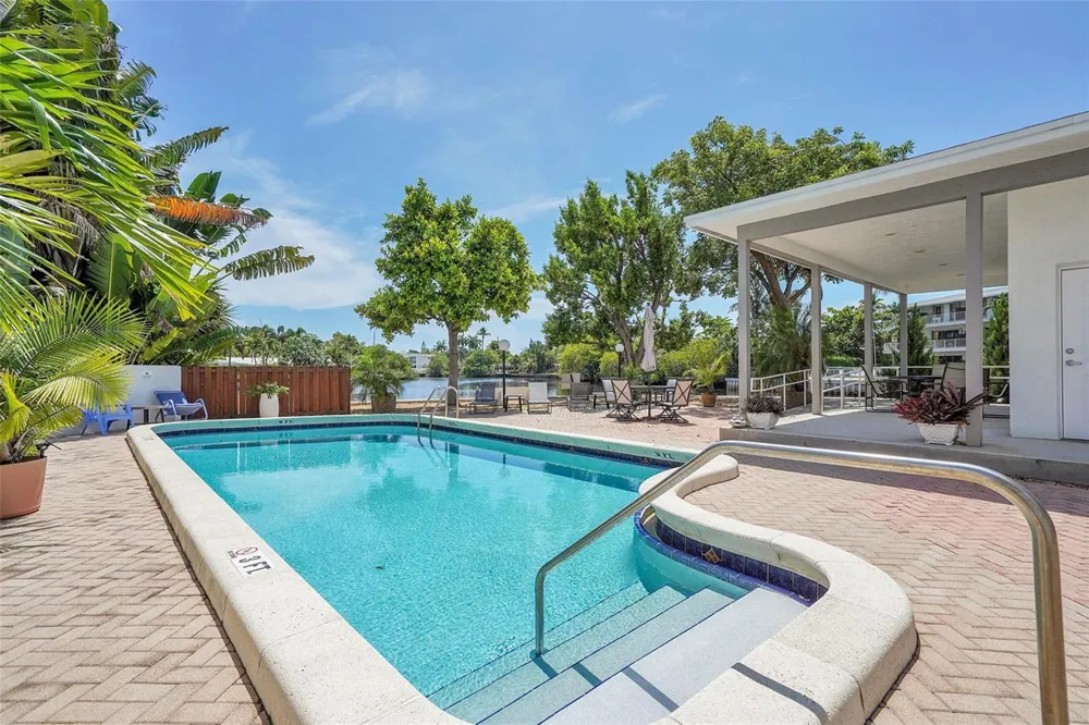 670 Kensington Place #5B Wilton Manors, FL 33305