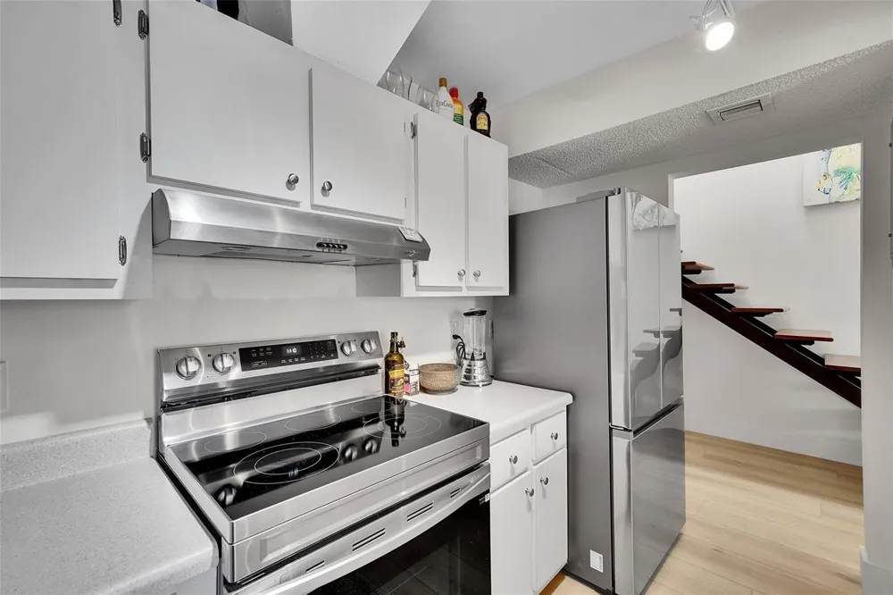 670 Kensington Place #5B Wilton Manors, FL 33305