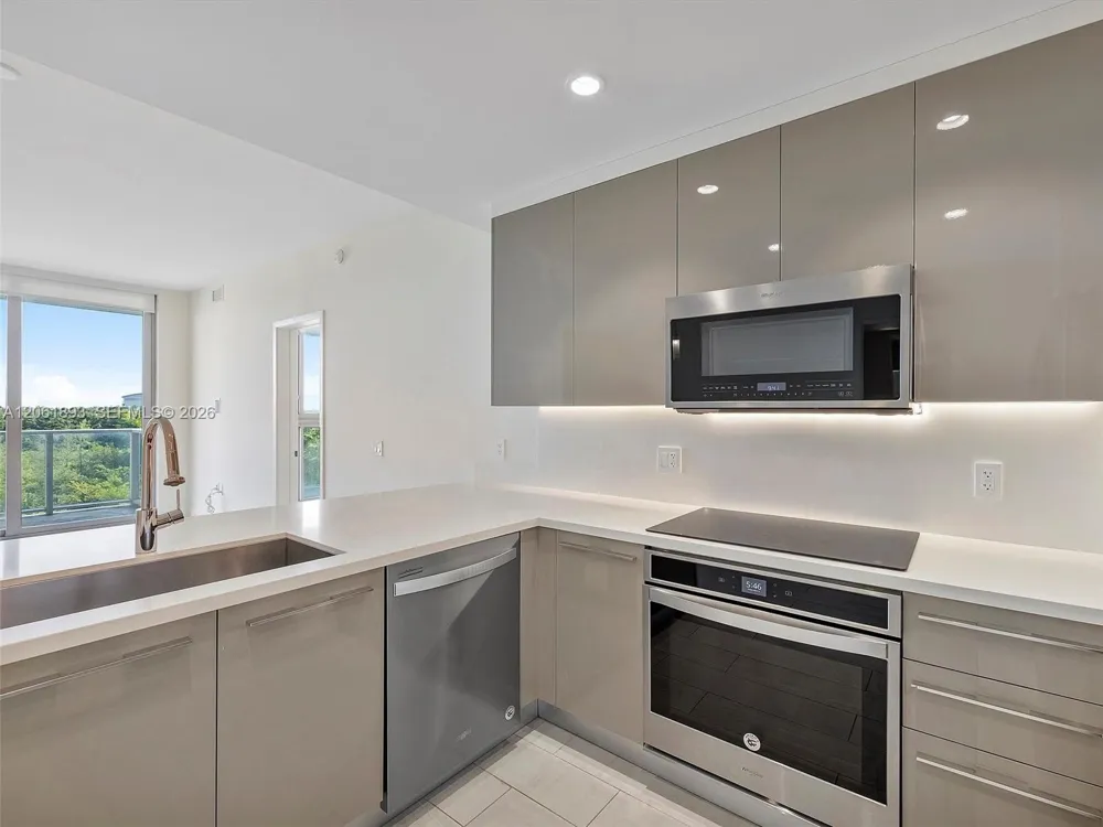 2000 Metropica Way #502 Sunrise, FL 33323