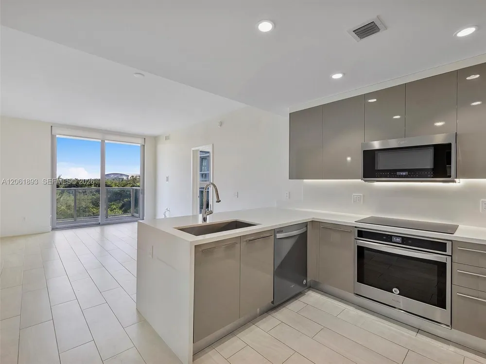 2000 Metropica Way #502 Sunrise, FL 33323