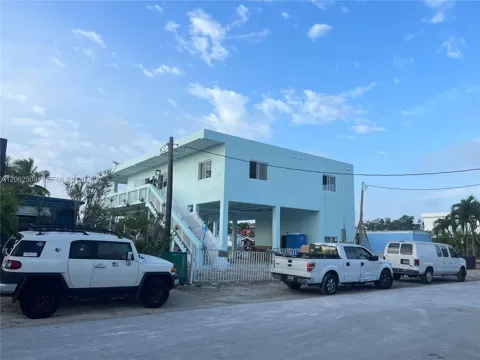 456 Bahia Honda Rd