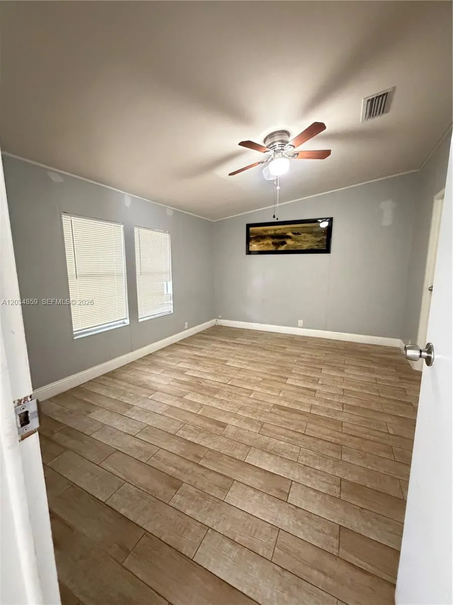19800 SW 180th Ave Miami, FL 33187