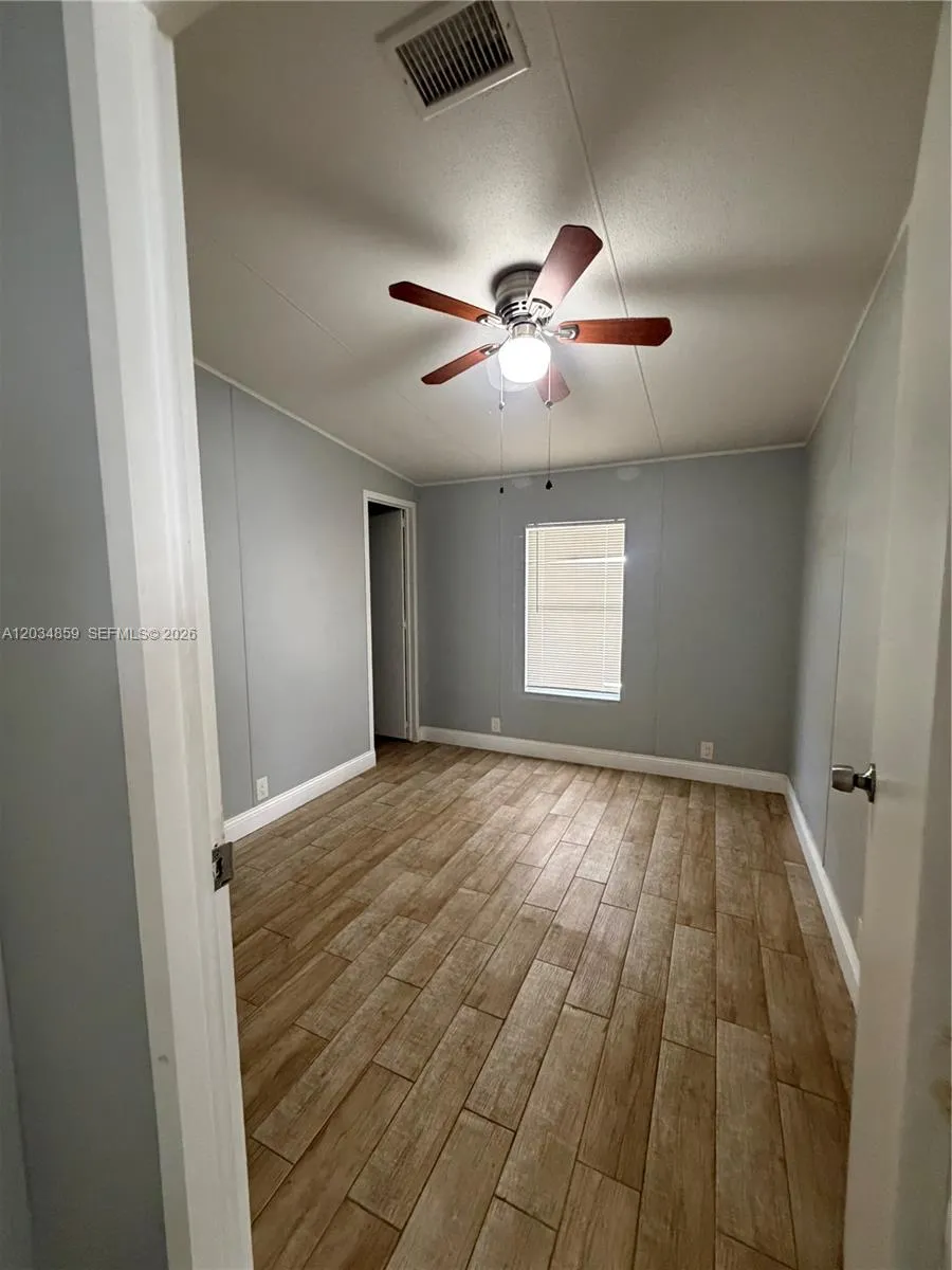 19800 SW 180th Ave Miami, FL 33187