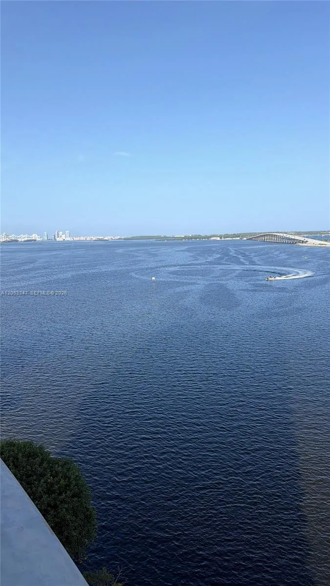 175 SE 25 ROAD #902 Miami, FL 33129