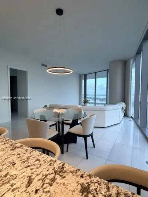 175 SE 25 ROAD #902 Miami, FL 33129