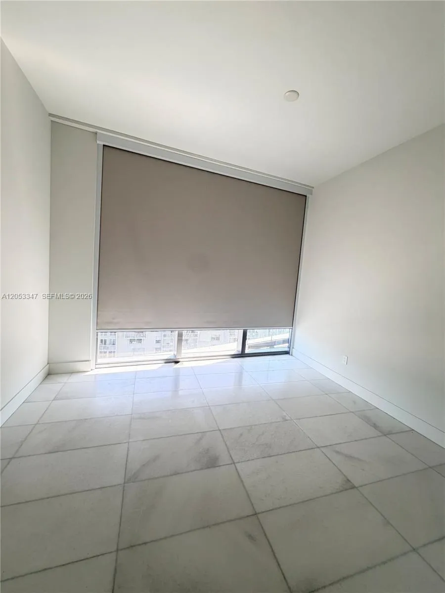175 SE 25 ROAD #902 Miami, FL 33129
