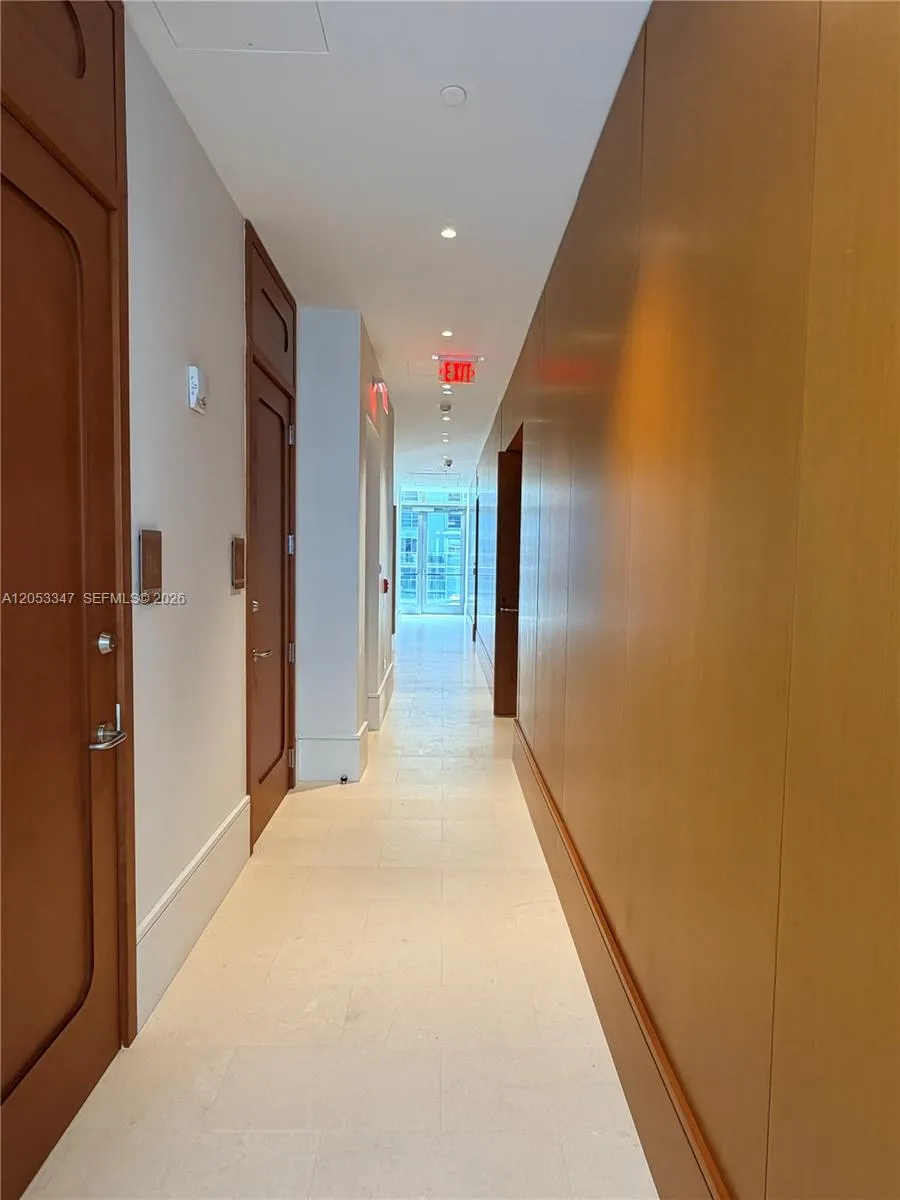 175 SE 25 ROAD #902 Miami, FL 33129