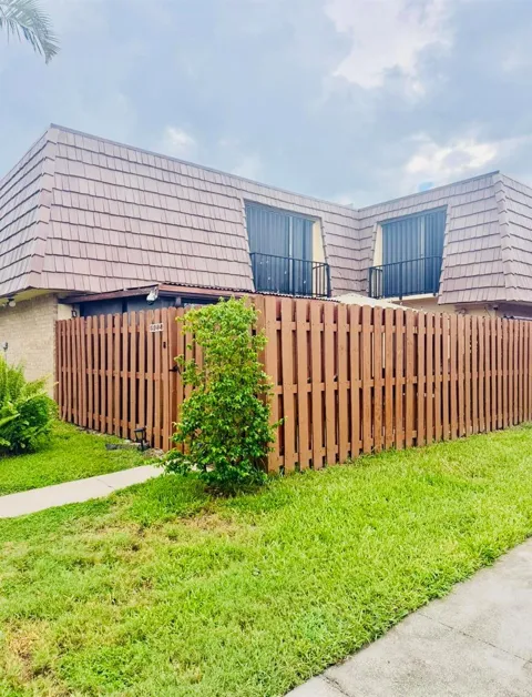 922 Springdale Circle