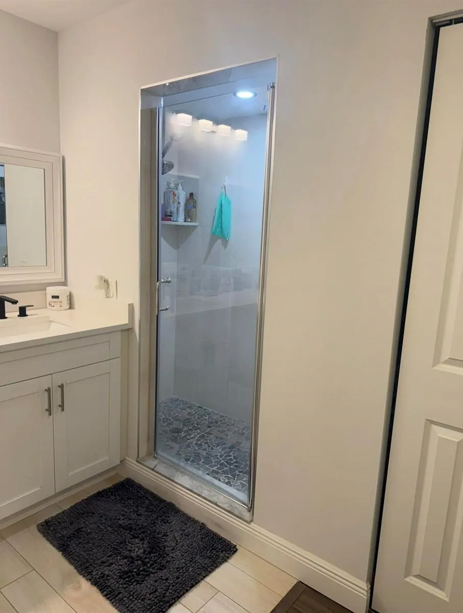 922 Springdale Circle Palm Springs, FL 33461