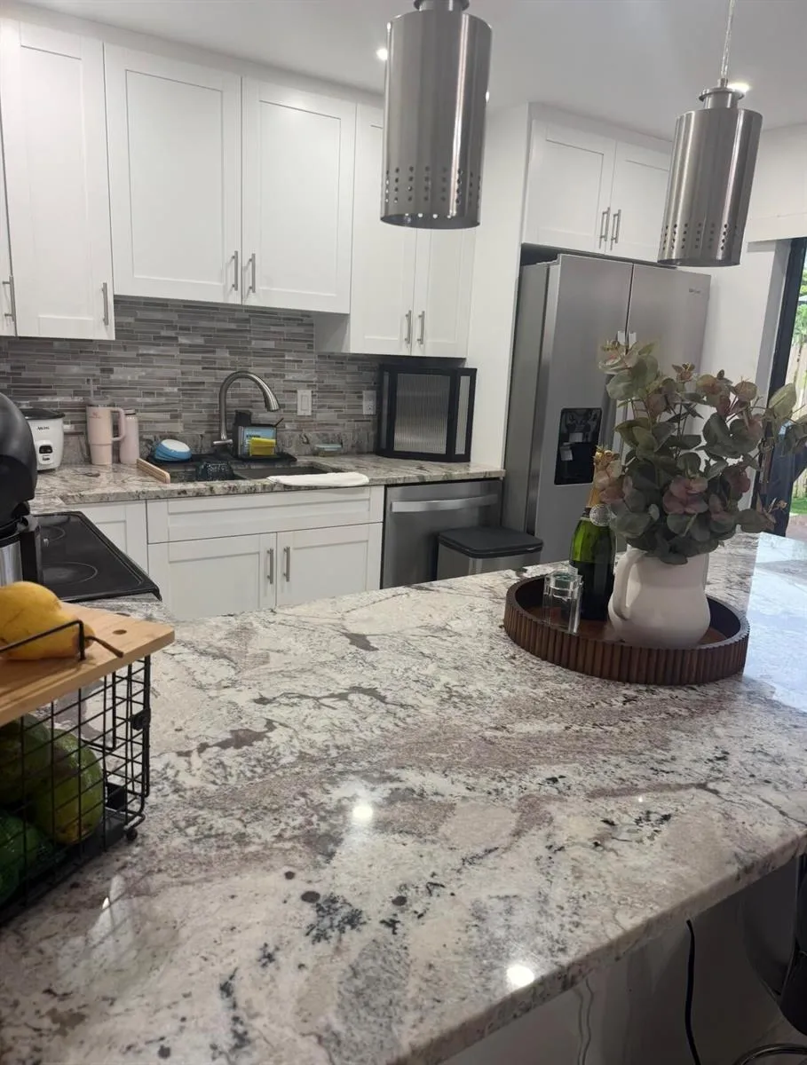 922 Springdale Circle Palm Springs, FL 33461