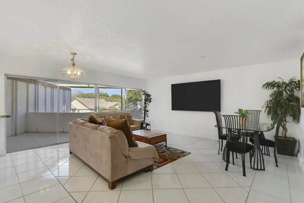 7 GREENWAY Village #202 Royal Palm Beach, FL 33411